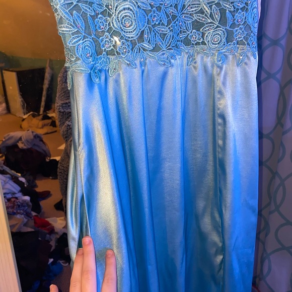 Beautiful Blue lace dress - Picture 5 of 5